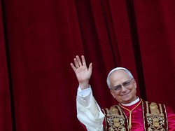 Video: Paus Leo XIV Ternyata Sempat Nonton Conclave Sebelum Ikut Konklaf