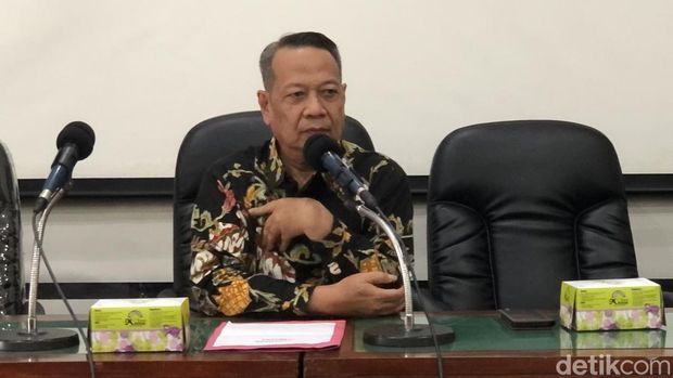 Jumpa pers hasil penelusuran dugaan soal ASPD bocor di kantor Disdikpora DIY, Jumat (9/5/2025).