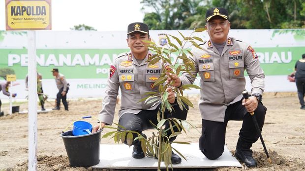 Kapolda Riau Irjen Herry Heryawan melaksanakan kunjungan kerja ke Polres Rokan Hilir.