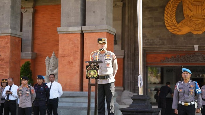 Karo Ops Polda Bali Kombes Soelistijono dalam apel Operasi Pekat Agung di Mapolda Bali, Senin (5/5/2025).