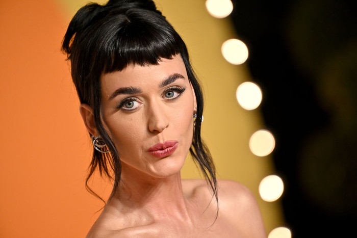 Katy Perry menghadiri Pesta Oscar Vanity Fair 2025 yang Diselenggarakan Oleh Radhika Jones di Wallis Annenberg Center for the Performing Arts pada 02 Maret 2025 di Beverly Hills, California.