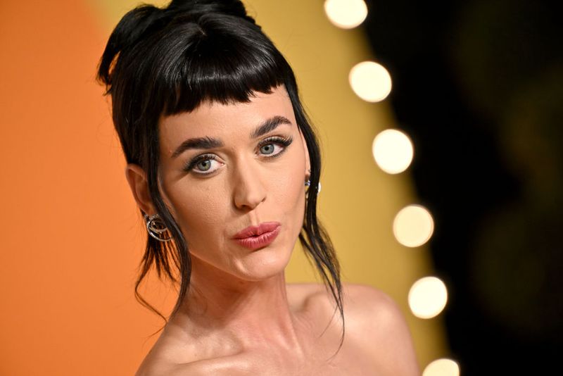 Katy Perry menghadiri Pesta Oscar Vanity Fair 2025 yang Diselenggarakan Oleh Radhika Jones di Wallis Annenberg Center for the Performing Arts pada 02 Maret 2025 di Beverly Hills, California.