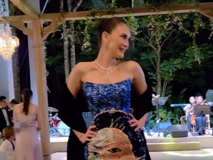 Akad nikah Luna Maya dan Maxime Bouttier.