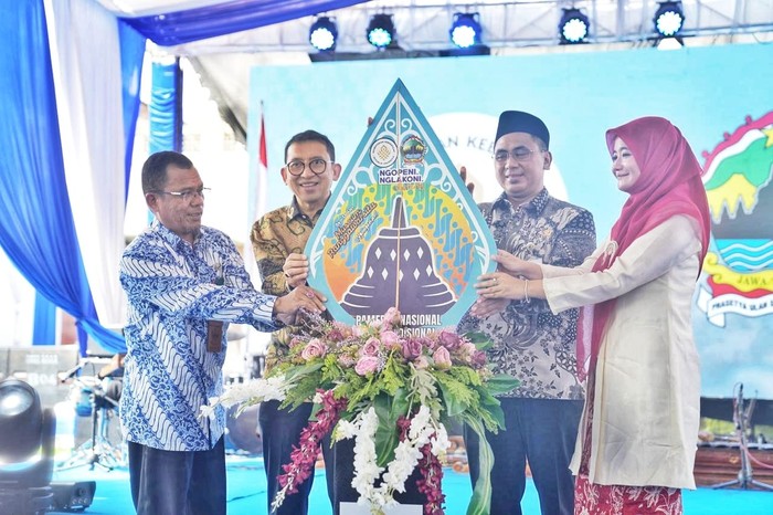 Menteri Kebudayaan RI Fadli Zon resmi membuka Pameran Nasional Kain Tradisional Nusantara di Museum Jawa Tengah Ranggawarsita, Kota Semarang.