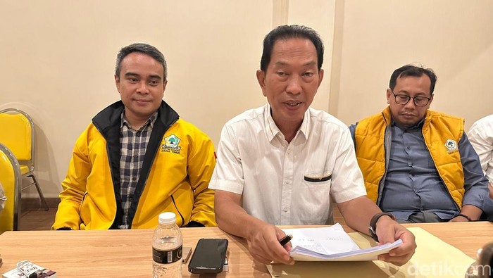 Hery Sugihono (tengah) Ketua Steering Committee (SC) Musda Golkar Jatim XI