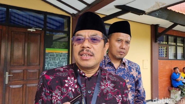 Pelaksana Harian (Plh) Sekretaris PPIH Embarkasi Surabaya Sugiyo