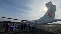 Untuk penerbangan feeder haji ini, Wings Air mengoperasikan armada pesawat ATR 72-600 berkapasitas 72 kursi kelas ekonomi. Pesawat ini dikenal efisien dan nyaman, serta sangat cocok untuk melayani rute pendek yang menghubungkan bandara setingkat kecamatan atau kabupaten dengan bandara utama. Jarak udara Pasir Pangaraian ke Batam sekitar 460 kilometer. Namun dengan naik pesawat Wings Air, waktu tempuh dipersingkat menjadi sekitar 1 jam 30 menit saja.