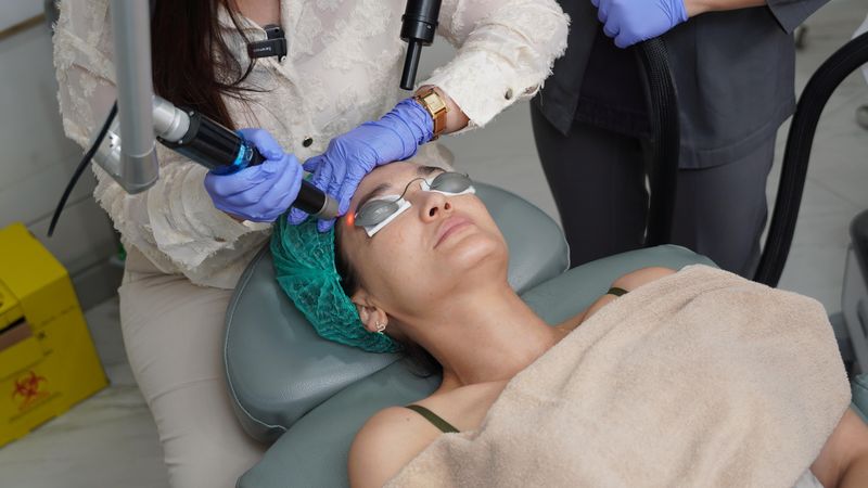 Perawat kulit Luna Maya jelang pernikahan.