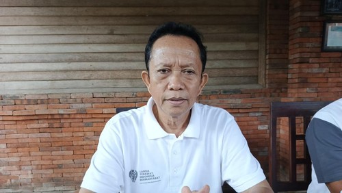 Plt Kepala Dinas Tenaga Kerja dan Perindustrian Jembrana, I Ketut Armita, saat ditemui detikBali, Jumat (9/5/2025). (I Putu Adi Budiastrawan/detikBali)