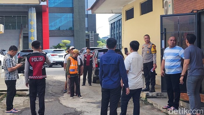 Preman dan jukir liar saat diamankan Jatanras Polda Sumsel.