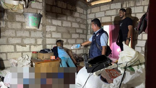 Polisi melakukan olah TKP di lokasi penemuan Yulius Mandala, Desa Suelain, Kecamatan Lobalain, Kabupaten Rote Ndao, NTT. (Dok. Polres Rote Ndao).