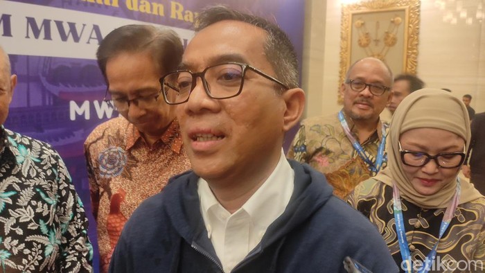 Menteri Pendidikan Tinggi, Sains, dan Teknologi, Brian Yuliarto usai menghadiri usai hadiri acara Forum Majelis Wali Amanat (WMA) PTNBH di Hotel Tentrem Kota Semarang, Jumat (9/5/2025).