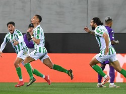 Hasil itu meloloskan Betis ke final UEFA Conference League dengan agregat 4-3 atas Fiorentina. (Foto: REUTERS/Jennifer Lorenzini)