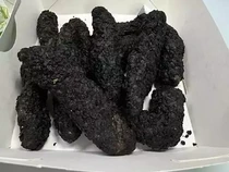 Nyeleneh! Menu Babi Goreng yang Tampilannya Mirip Feses