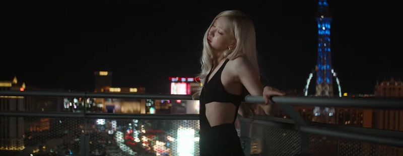 Rosé BLACKPINK di MV Messy.