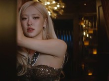 Pesona 10/10 Rose di MV Messy Pesona 10/10 Rose di MV Messy