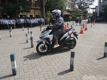 Ratusan Santri di Jombang Belajar Keselamatan Berkendara