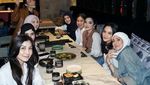 Serunya Olla Ramlan saat Makan Pecel Ayam hingga Ngopi Cantik