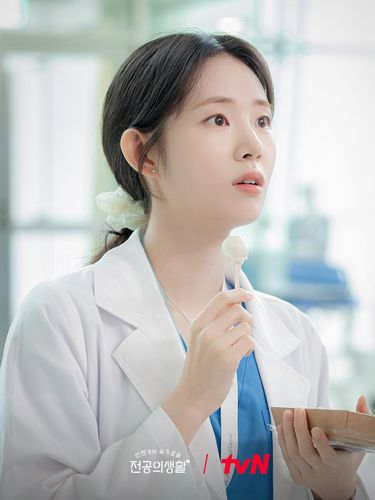 Shin Shi-ah, Pemeran Pyo Nam Kyung di Drakor Resident Playbook