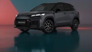 Lihat Lebih Dekat Wujud Toyota Corolla Cross Terbaru yang Punya Varian GR Sport