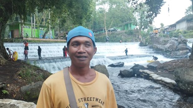 Warga Dusun Sesaot Timur, Desa Sesaot, Lombok Timur, NTB, Ibnu Umar, Minggu (27/4/2025).