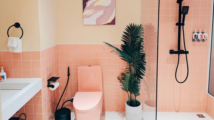 Rekomendasi warna cat kamar mandi yang estetis, cocok untuk rumah minimalis!