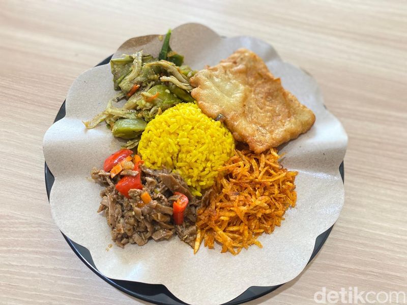 Warung Nasi di Apartemen Ini Sedia 60 Lauk dan Buka 24 Jam!