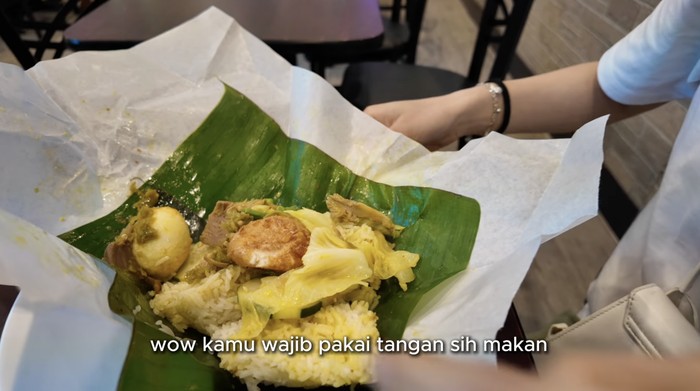 YouTuber Indonesia Cicip Gado-gado dan Ikan Bakar di New York YouTuber Indonesia Cicip Gado-gado dan Ikan Bakar di New York