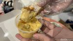 Begini Kenikmatan Chicken Tender dengan Saus Spesial yang Antre 1 Jam!