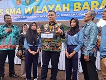 Keren! 2 Siswi SMA di Kalteng Sulap Air Gambut Jadi Pembangkit Listrik