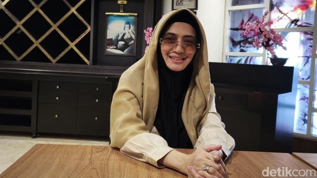 Kuasa hukum Kevin Fabiano, Wa Ode Nur Zainab, saat ditemui awak media di Hotel Sunan Solo, Sabtu (10/5/2025).