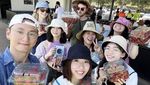 Potret Elodie Bouttier Saat Jajan Food Truck dan Pancake di Australia
