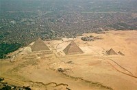 Foto yang diambil dari sisi berbeda