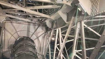 Di Dalam Patung Liberty Foto: Boredpanda