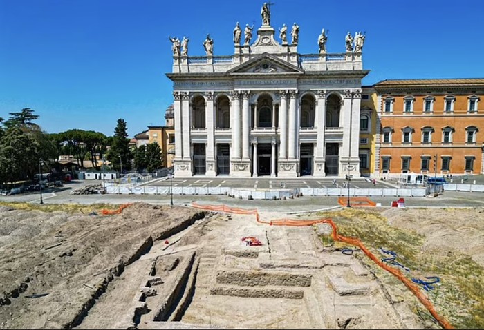 Istana paus sebelum Vatikan ditemukan di Roma