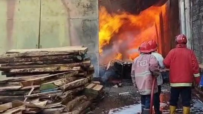 Kebakaran di Cirebon