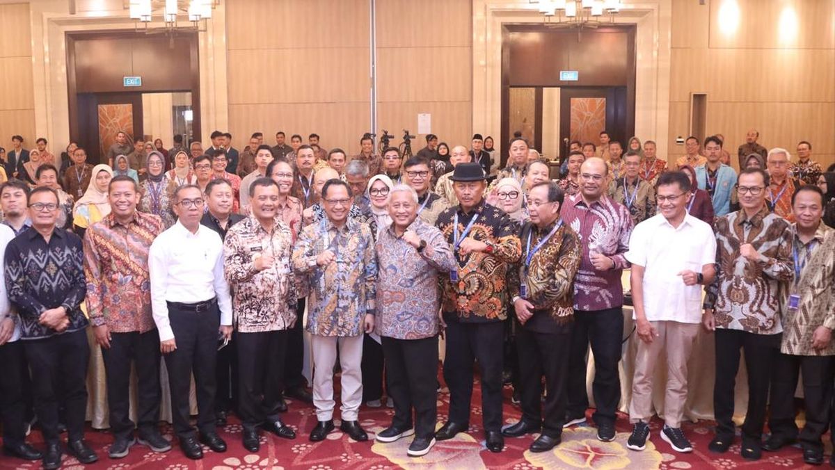 Pemda Didorong Beri Beasiswa untuk Kuliah di PTN Berbadan Hukum