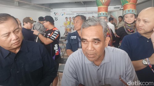 Ketua MPR RI Ahmad Muzani, saat hadir di Sirkuit Mandalika untuk menyaksikan ajang GT World Challenge Asia 2025. Foto: (Edi Suryansyah/detikBali)