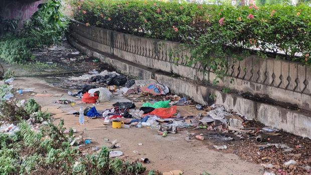 Kolong flyover Blok M yang menjadi tempat penganiayaan balita oleh ibu kandaung dan pacar ibu kandung.