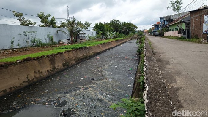 Kondisi kanal di Kelurahan Kapasa Raya, Kecamatan Biringkanaya, Kota Makassar.