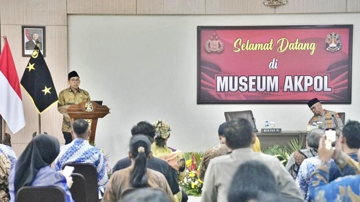 Menbud Fadli Zon