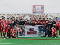 Spanduk Kami Bersama Yuran Terbentang di Stadion BJ Habibie Saat PSM Vs Malut