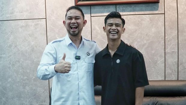 Pratama Arhan masuk kelas dan bikin heboh teman kampusnya di Udinus Semarang, Kamis (8/5/2025).