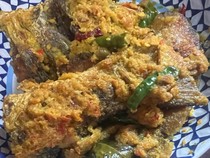 Resep Ikan Goreng Bumbu Acar yang Segar Untuk Lauk Bekal
