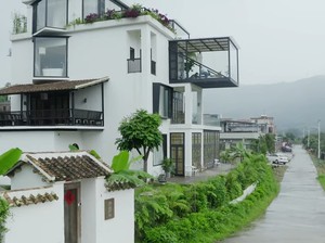 7 Sahabat Patungan Beli Rumah dan Tinggal Bersama, Alasannya Bikin Haru