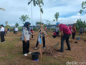 28 Dubes Tanam Pohon di Sirkuit Mandalika, Dorong Investasi Hijau