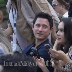 Nino Fernandez dan Steffi Zamora Seru Banget di Nikahan Luna Maya