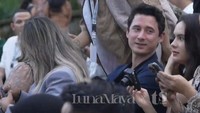 Mereka mengucapkan terima kasih karena sudah diundang ke pernikahan Luna Maya dan Maxime Bouttier. Foto: dok. Channel YouTube Luna Maya x TS Media