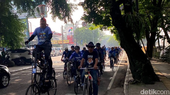 Suasana jalanan Kota Bandung