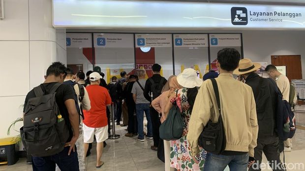 Suasana stasiun kereta cepat whoosh, Sabtu (10/5/2025) pagi.
